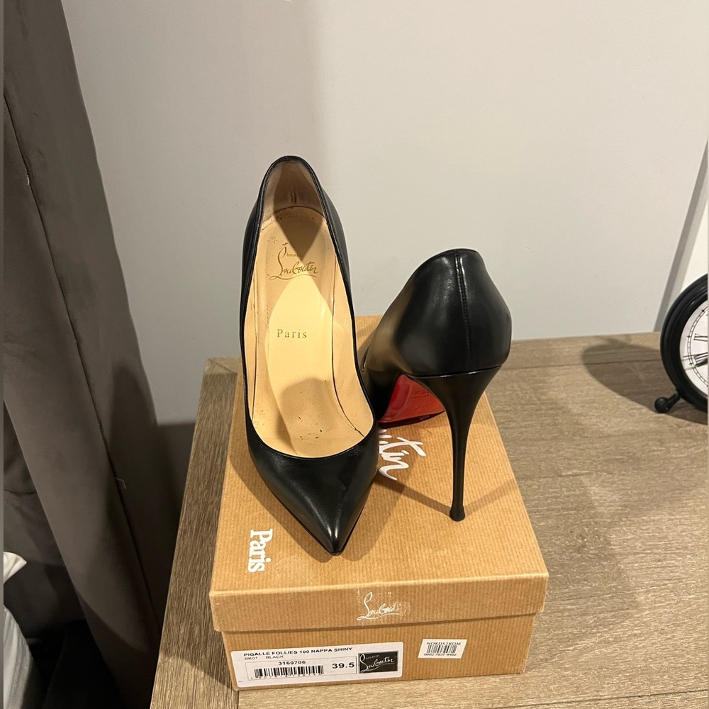 Piggalle Follies Christian Louboutin size 39 1/2